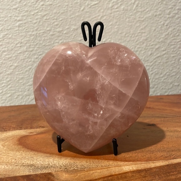 Authentic Rose Quartz Heart - Picture 1 of 4